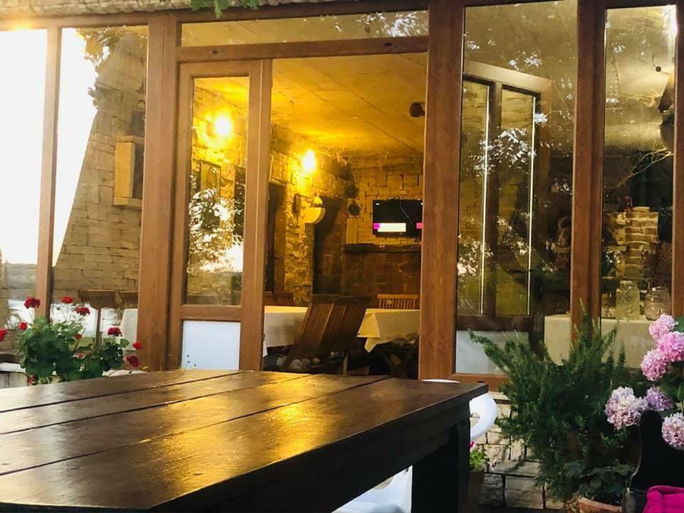 Apartmani Lovre ポセダリェ エクステリア 写真